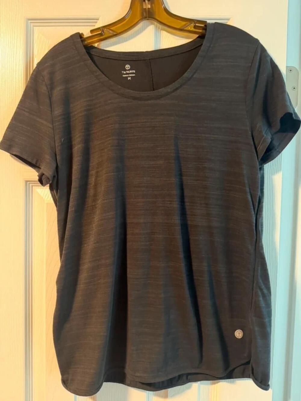 T by Talbots short sleeve black top size Medium